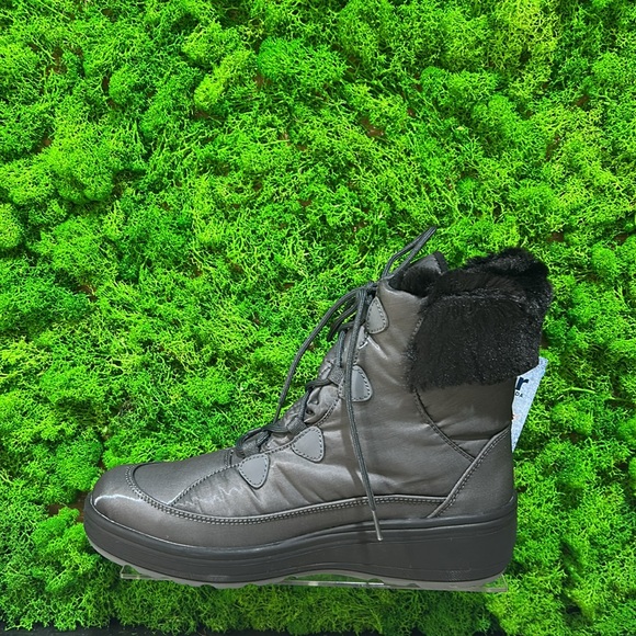 Pajar Lacey Waterproof Nylon Winter Boot - Picture 11 of 16